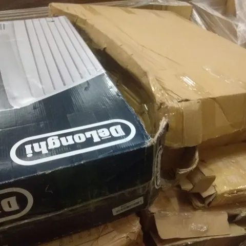 PALLET OF ASSORTED ITEMS INCLUDING ELECTRIC RADIATOR, COMHOMA OFFICE CHAIR, PC TABLE, ROUND GRILL GRATE