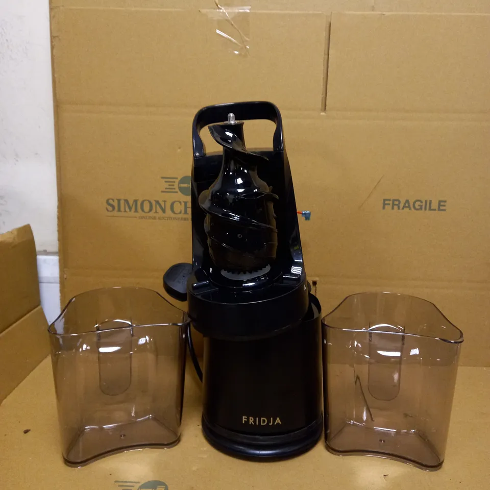 FRIDJA MASTICATING JUICER