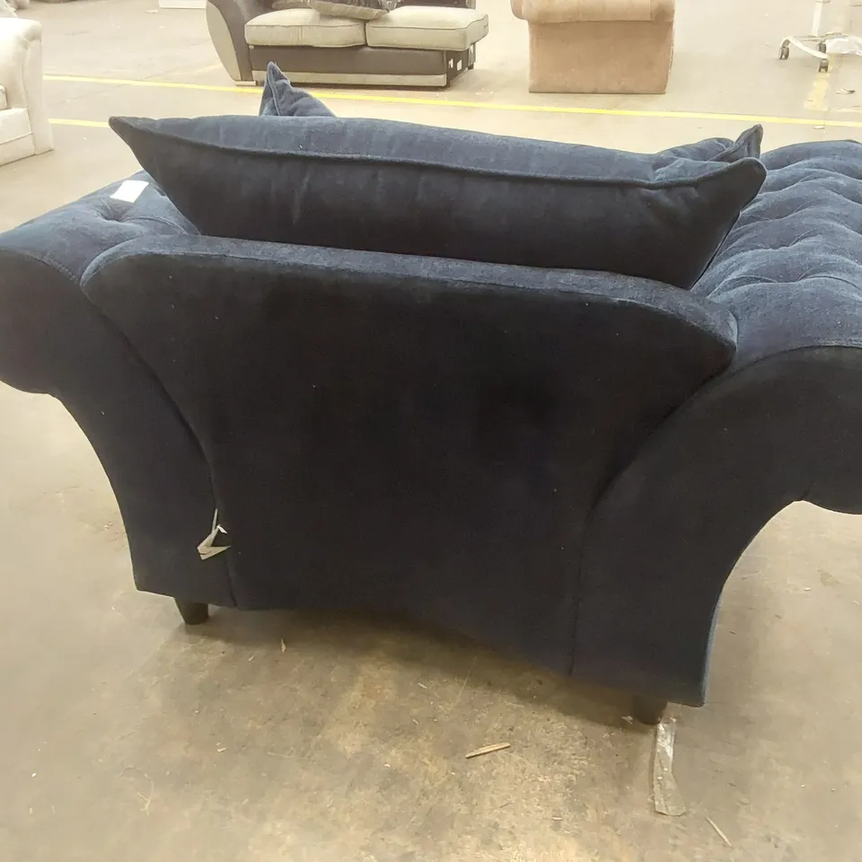QUALITY DESIGNER WINDSOR ARMCHAIR - NAVY