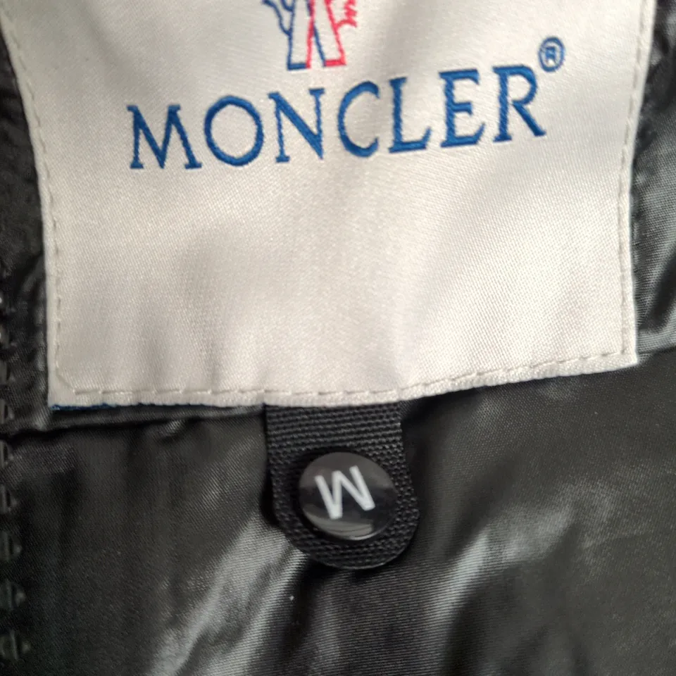 MONCLER BLACK QUILTED DOWN VEST – SIZE M