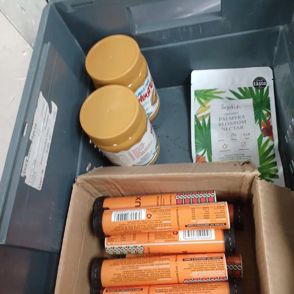 LOT OF APPROXIMATELY 10 FOOD AND DRINK ITEMS TO INCLUDE PROTEIN WATER AND PEANUT BUTTER