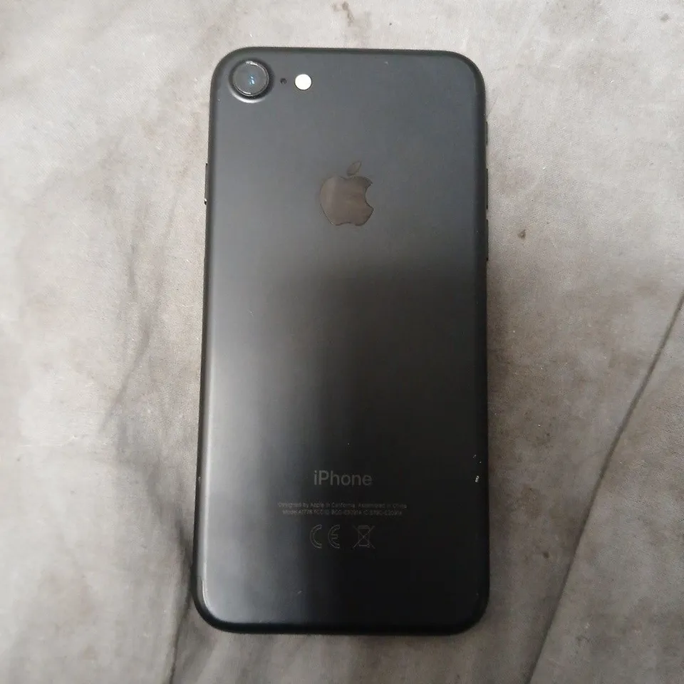 APPLE IPHONE 7 A1778 MOBILE PHONE