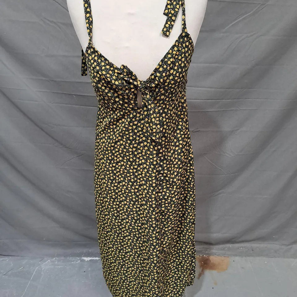 BRAVE SOUL CUTOUT TIE STRAP MIDI DRESS IN YELLOW FLORAL SIZE S