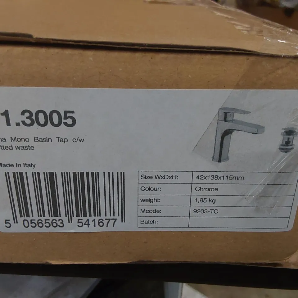 BOXED ALMA MONO BASIN TAP