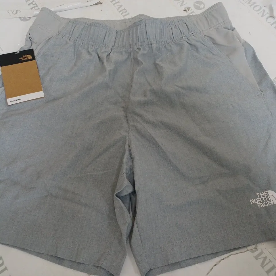 NORTH FACE FLASHDRY SHORTS - M