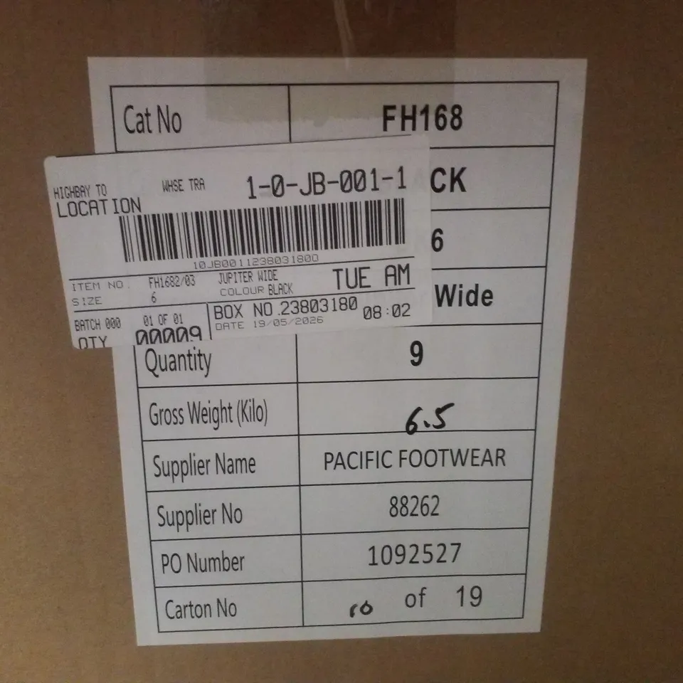BOX CONTAINING APPROXIMATELY 9 PAIRS OF BRAND NEW SIMPLY BE BLACK JUPITER WIDE MESH SLINGBACK FLATS - SIZE 6