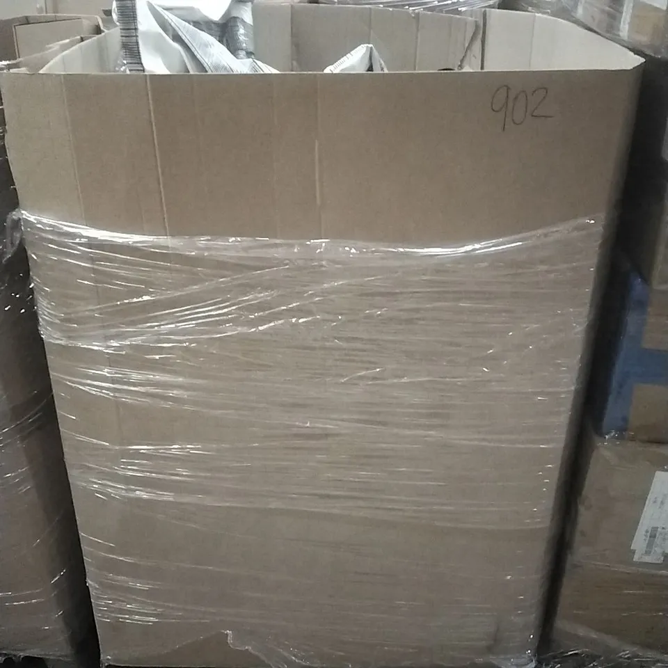 PALLET CONTAINING APPROXIMATELY 60 BRAND NEW WOMEN'S DESIGNER CLOTHES WHICH INCLUDE;JD WILLIAMS JACKETS AND COATS ETC