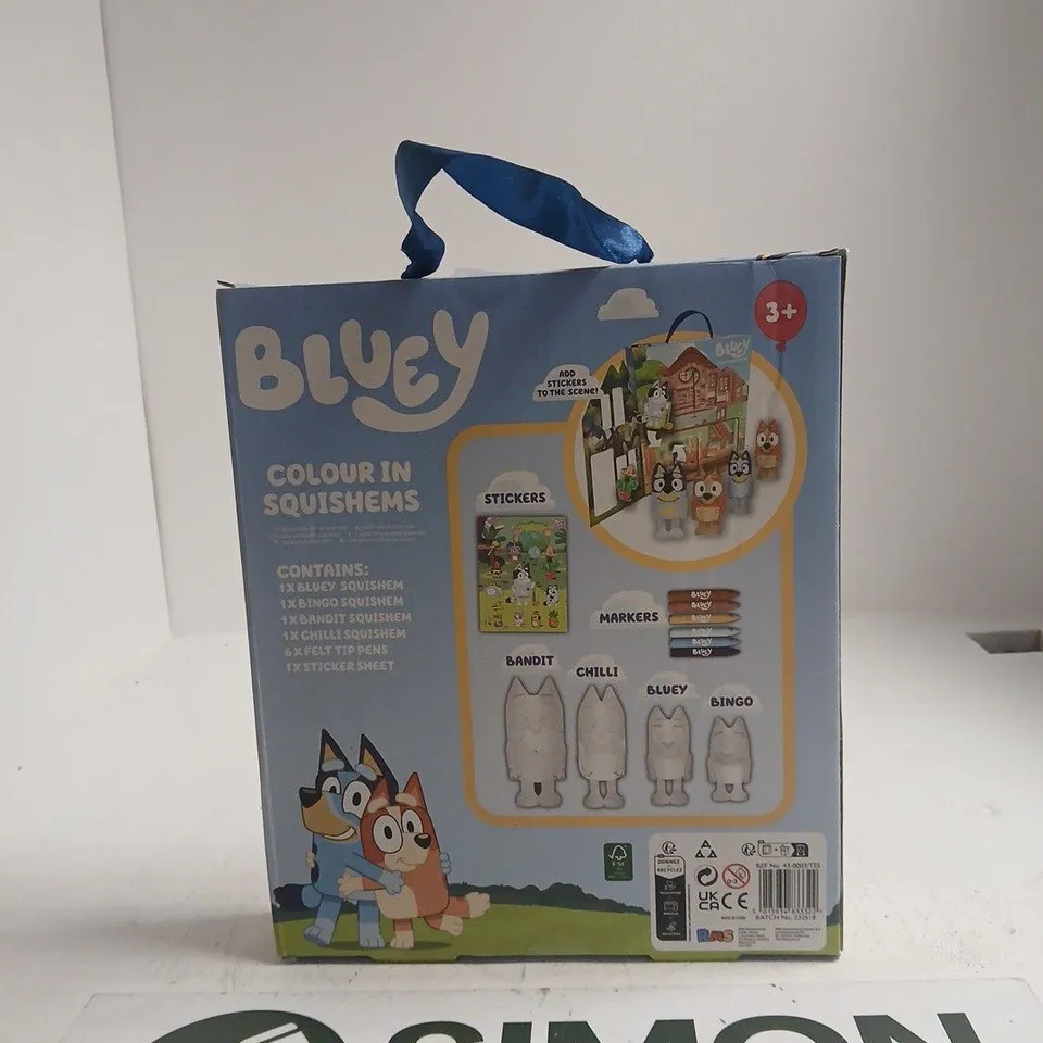 BLUEY COLOUR IN SQUISHEMS CRAFT KIT – SQUISHIES, MARKERS, PENCILS & STICKERS (AGE 3+)