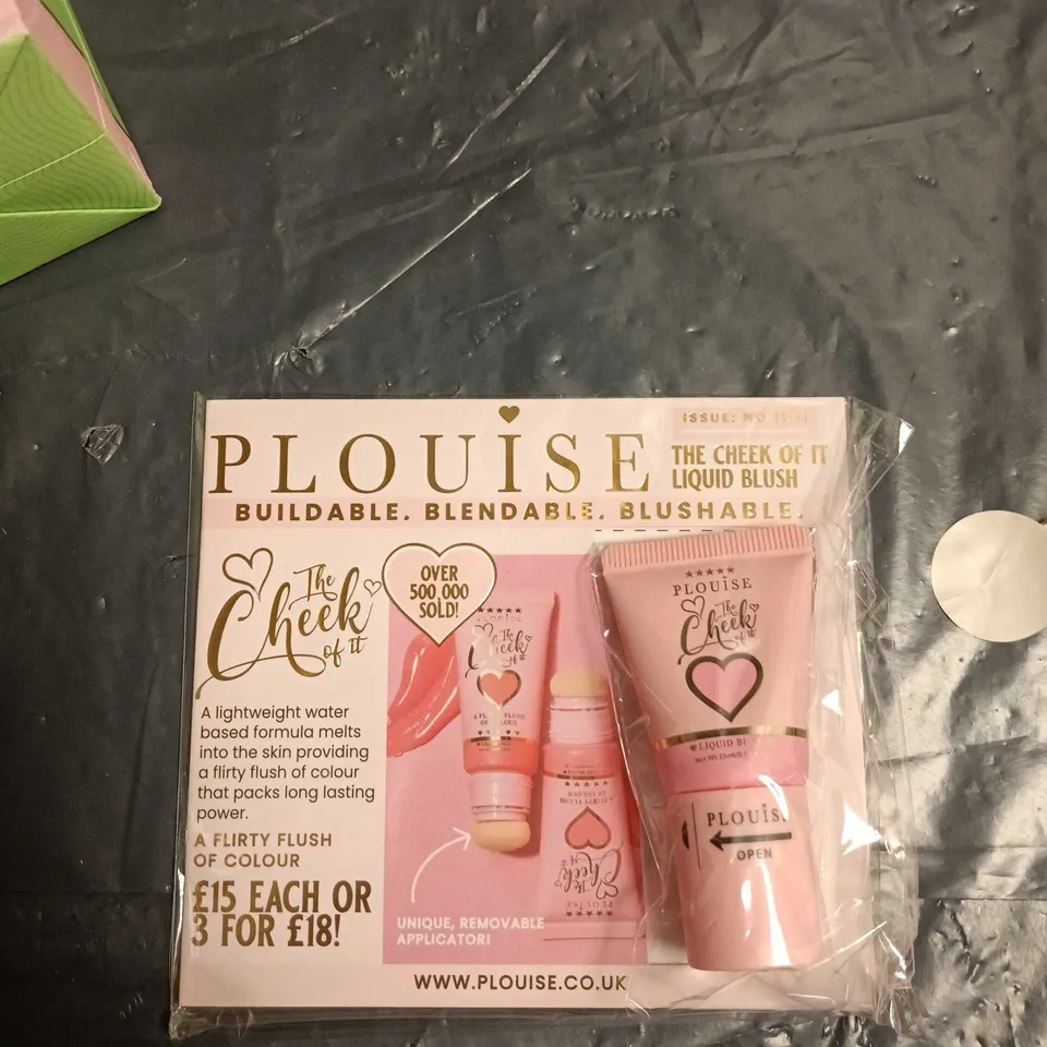 PLOUISE GIFT BOX INCLUDING MOISTURISER AND LIP OIL