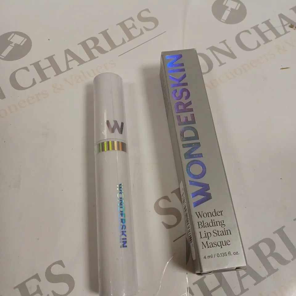 BOXED WONDERSKIN WONDER BLADING LIP STAIN MASQUE