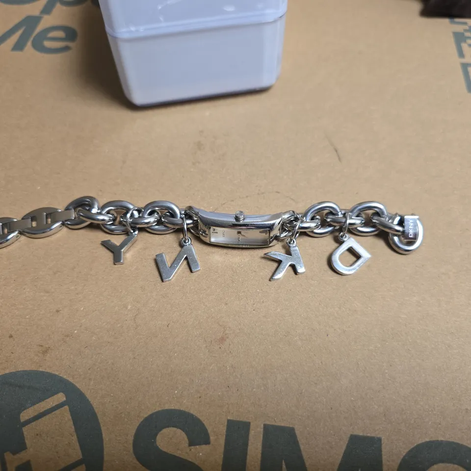 BOXED DKNY STAINLESS STEEL CHAIN DETAIL LADIES WATCH