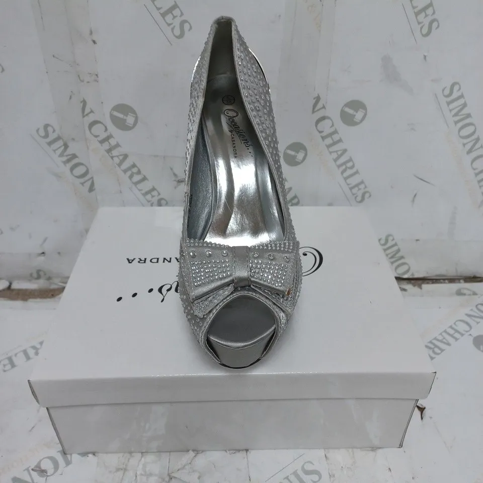 LOT OF 10 PAIRS OF OCCASIONS BY CASANDRA SHOES