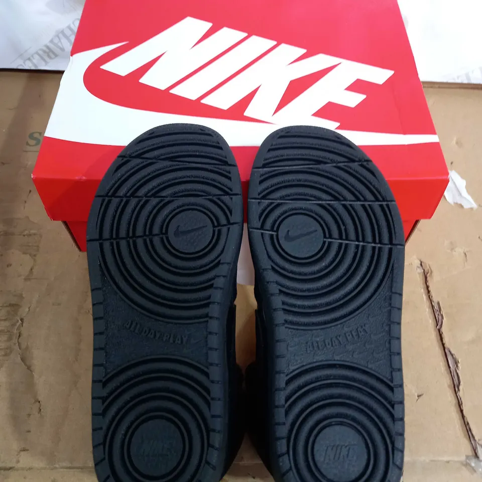 BOXED PAIR OF NIKE COURT BOROUGH MID 2 BOOT SIZE 13