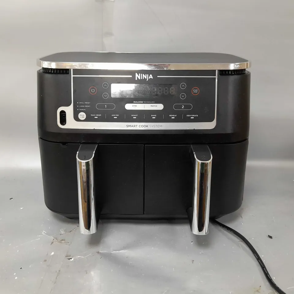 BOXED NINJA FOODI MAX DUALZONE AIR FRYER AF451UK