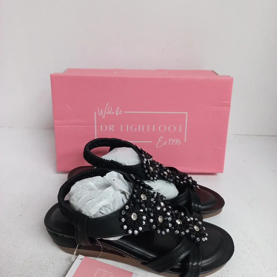DR LIGHTFOOT PENELOPE BLACK SANDALS – UK 3
