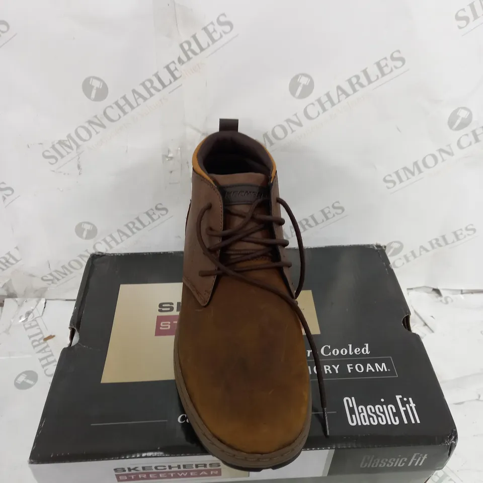 BOXED SKECHERS MEN RENLI BOOTS, DARK BROWN - SIZE 9 