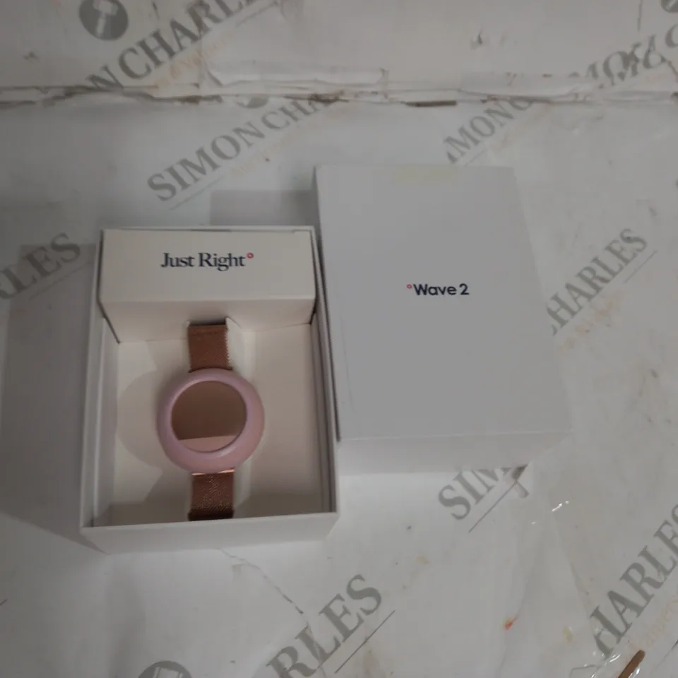 EMBR WAVE 2 DEVICE HEATING AND COOLING WRISTBAND & COMFORT CASE