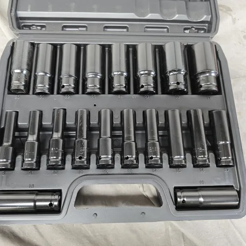 20PC SOCKET SET 