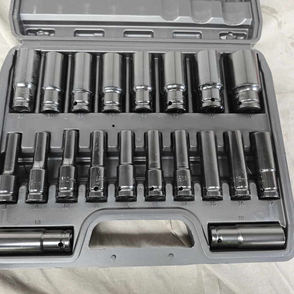 20PC SOCKET SET 