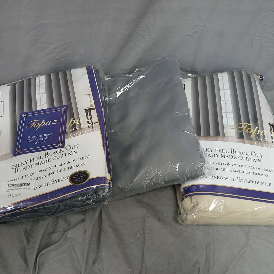 BOX OF APPROXIMATELY 5 ASSORTED CURTAINS IN VARIOUS COLOURS, STYLES AND SIZES