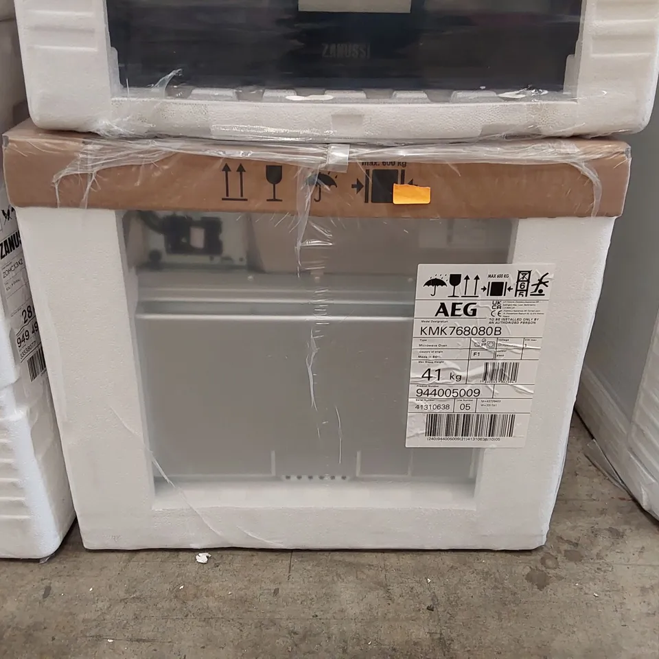 AEG INTEGRATED SINGLE MULTI FUNCTION ELECTRIC OVEN WITH MICROWAVE Model KMK768080B RRP £917