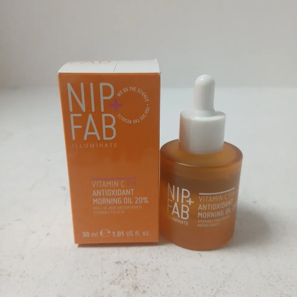 BOXED NIP+FAB ILLUMINATE VITAMIN C FIX ANTIOXIDANT MORNING OIL (20%) (30ML)