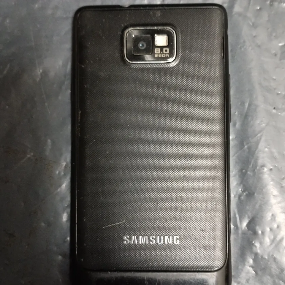 SAMSUNG GT-19100 MOBILE PHONE