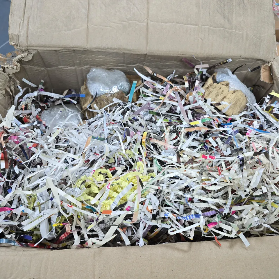 BOX OF APPROXIMATELY 50 DECORATIVE WOOD TEALIGHT HOLDERS WITH GLASS HOLDER