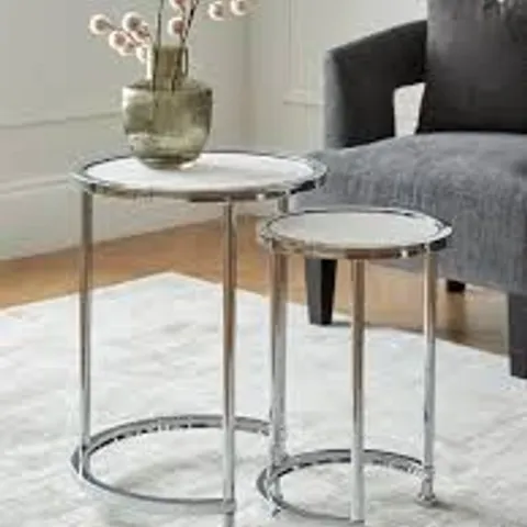 ARUBA NEST LAMP TABLE - WHITE/CHROME 