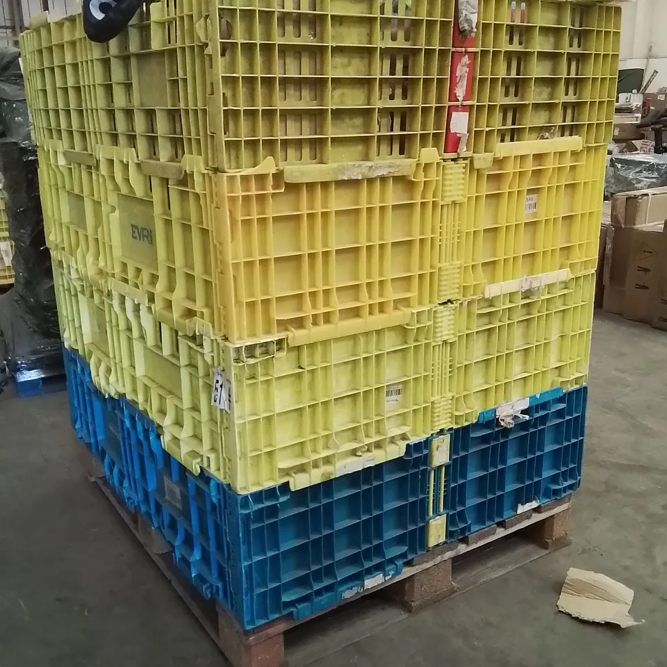 PALLET A LARGE QUANTITY OF LUCY LOCKET FANCY DRESSES KIDS