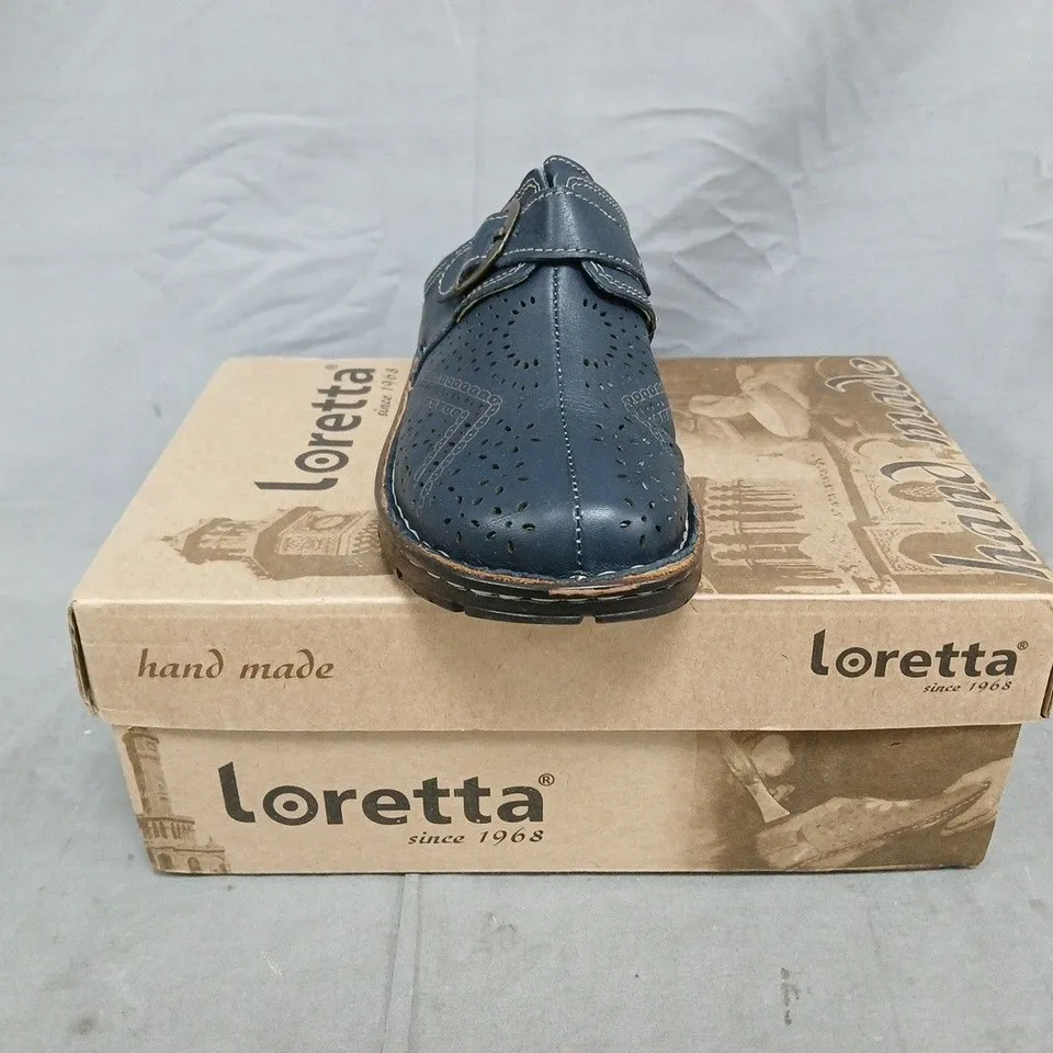 BOXED PAIR OF LORETTA MULES IN NAVY SIZE 6 (EU 39)