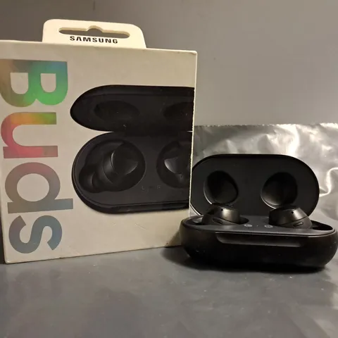 BOXED SAMSUNG GALAXY BUDS IN BLACK