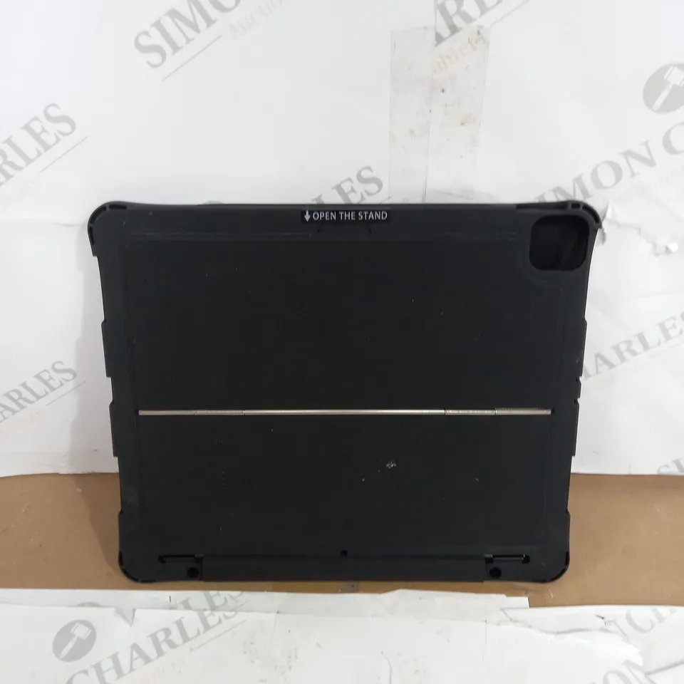 BOXED FOLDABLE IPAD KEYBOARD TABLET CASE 