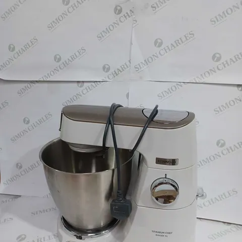 KENWOOD TITANIUM CHEF BAKER XL STAND MIXER