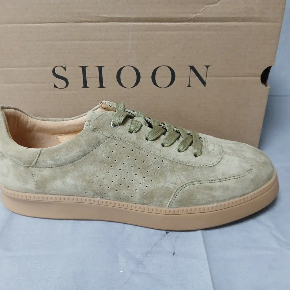 BOXED PAIR OF SHOON EMBER SUEDE SLIM SOLE TRAINERS IN LIGHT GREEN - UK 7