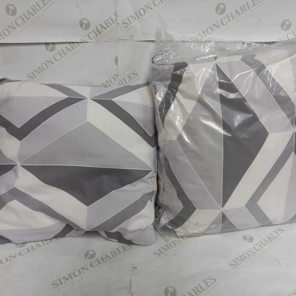 SET OF 2 SLEEPDOWN PRINTED LARGE DIAMOND GEO FILLED CUSHION 45CM X 45CM GREY