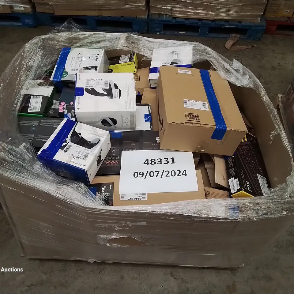 PALLET OF APPROXIMATELY 174 UNPROCESSED RAW RETURN HIGH VALUE ELECTRICAL GOODS TO INCLUDE;
