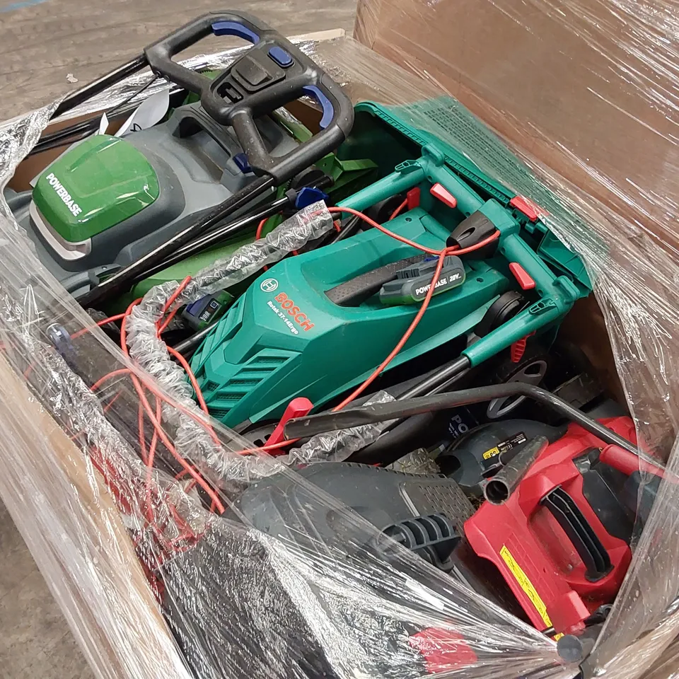 PALLET OF APPROXIMATELY 6 ASSORTED LAWN MOWERS