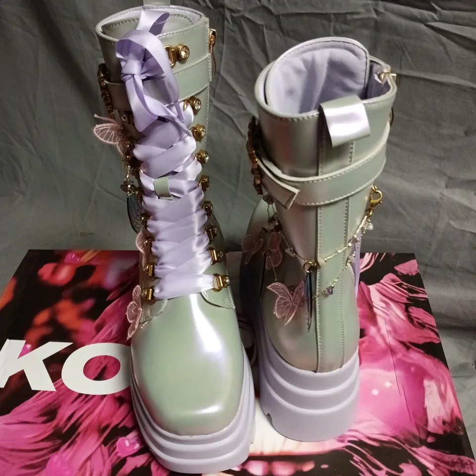 BOXED KOI NATURES FLURRY TRIDENT PLATFORM BOOTS IN PURPLE  - UK 9