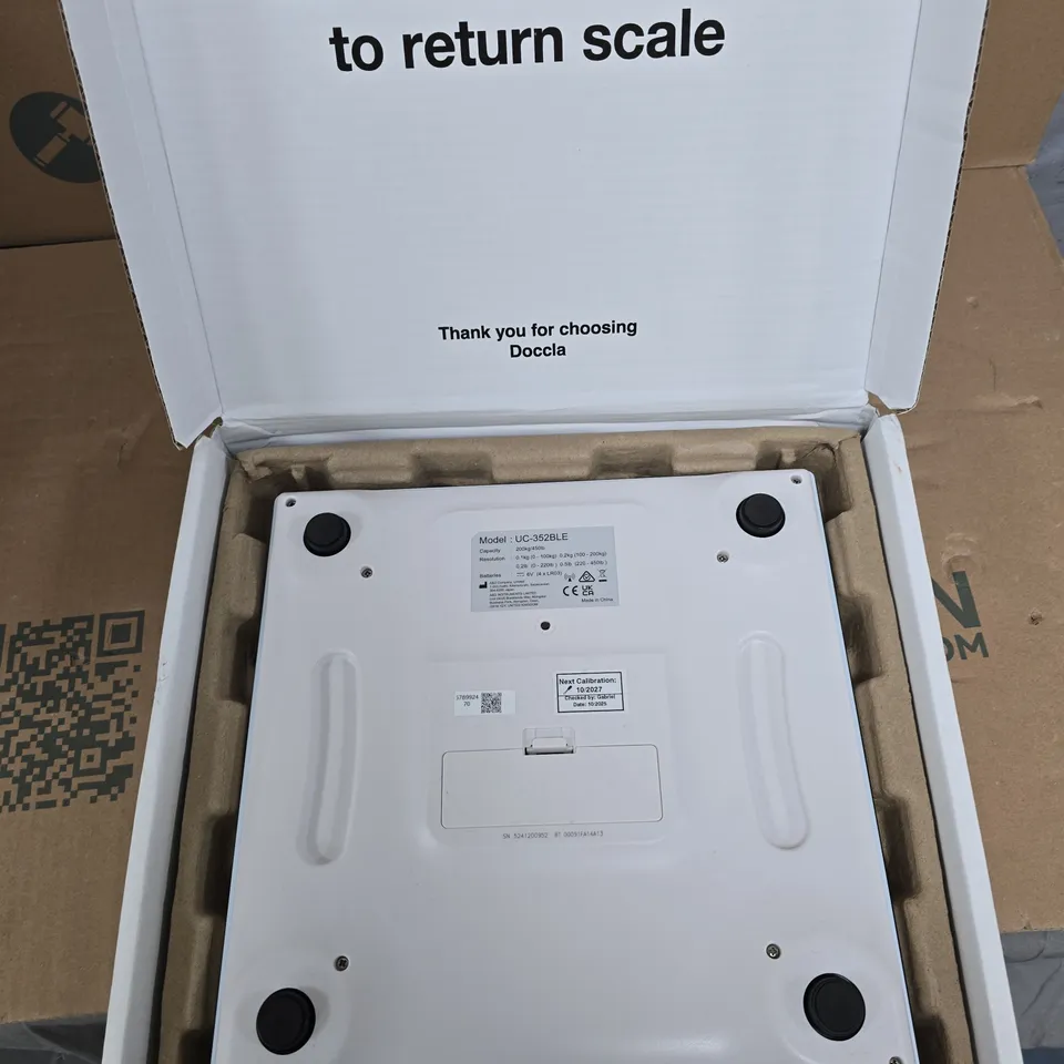 A&D MEDICAL UC-352BLE DIGITAL MEDICAL SCALE – 200 KG, BLUETOOTH, CONTINUA CERTIFIED (BOXED)