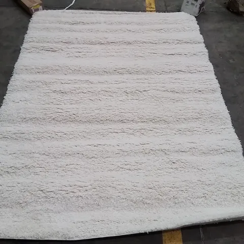 LAMASIII SHAGGY CREAM RUG APPROXIMATELY 160X230CM 