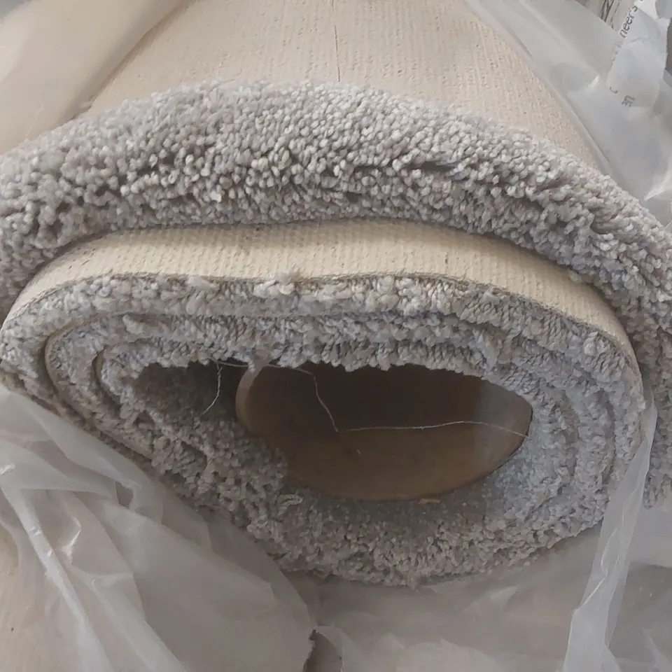 ROLL OF QUALITY FIRST IMPRESSIONS VISION CARPET - APPROXIMATELY 2 x 4m