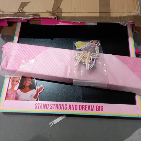 BOXED BARBIE FLOOR EASEL