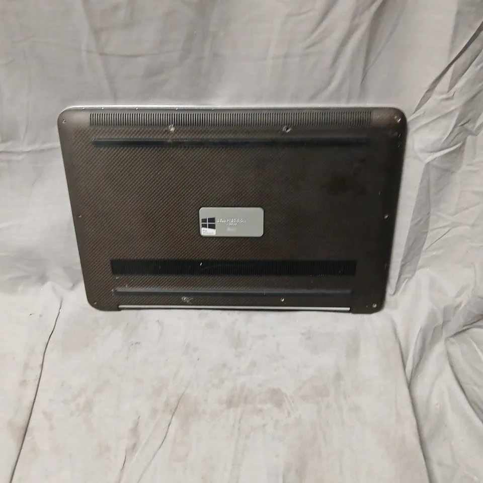 DELL LAPTOP – SILVER CHASSIS, CLAMSHELL DESIGN. DELL PRECISION M3800