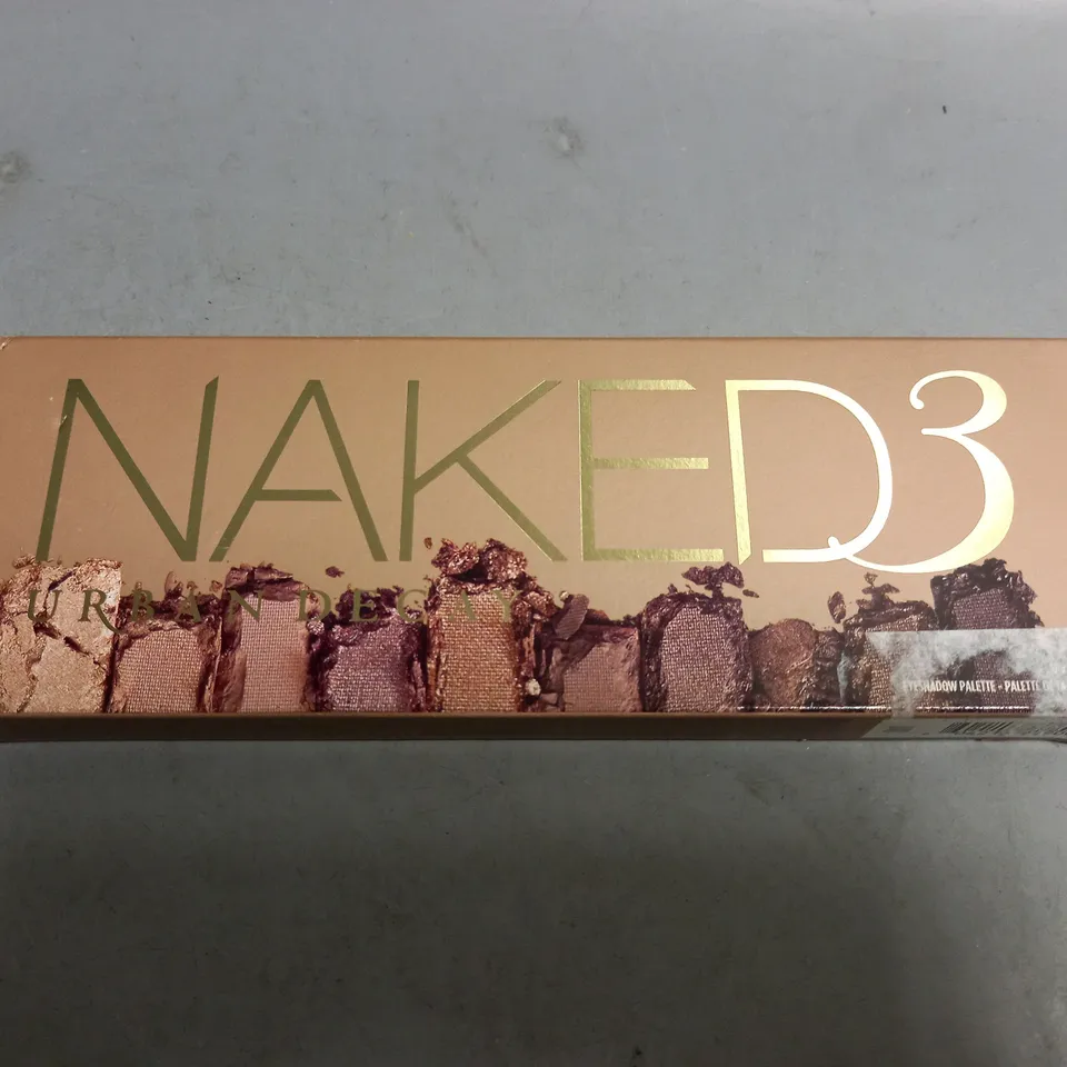 BOXED URBAN DECAY NAKED 3 EYESHADOW PALLETTE