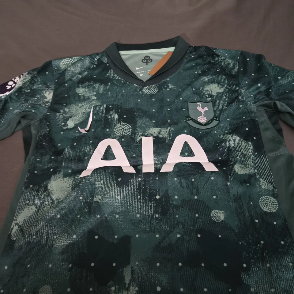 TOTTENHAM HOTSPURS AWAY SHIRT SIZE M