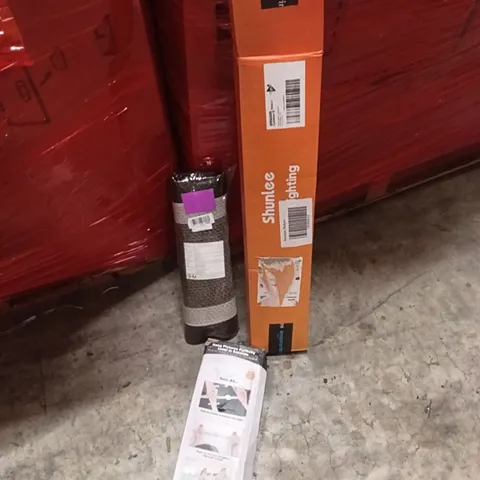 PALLET OF ASSORTED ITEMS INCLUDING - PICTURE FRAME HANGER, SHUNLEE LED LIGHT, BATH MAT