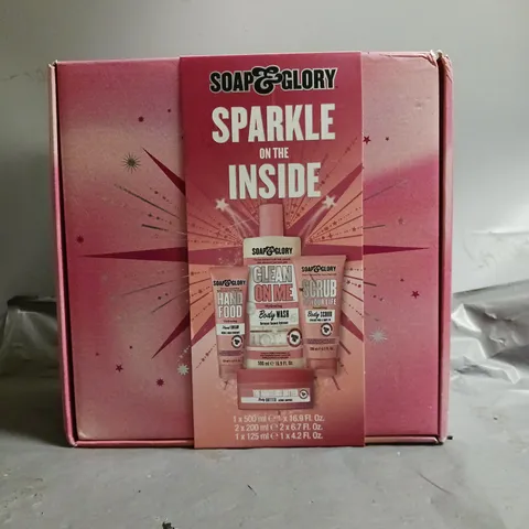 SOAP & GLORY SPARKLE ON THE INSIDE GIFT SET