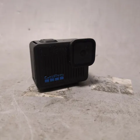 GOPRO HERO - COMPACT WATERPROOF ACTION CAMERA WITH 4K