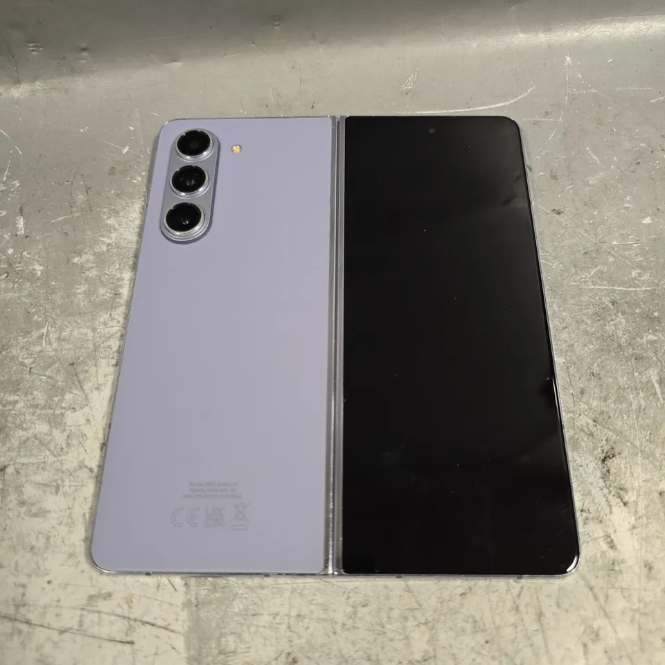 SAMSUNG GALAXY Z FOLD